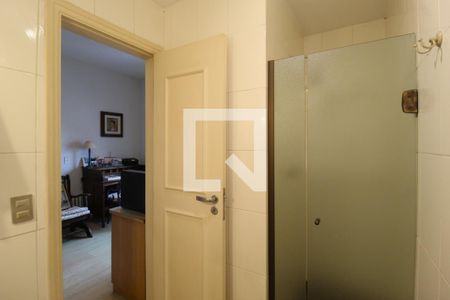Banheiro da Suíte 1 de apartamento à venda com 4 quartos, 242m² em Indianópolis, São Paulo