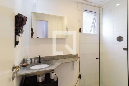 Banheiro da Suíte de apartamento para alugar com 2 quartos, 54m² em Barra Funda, São Paulo
