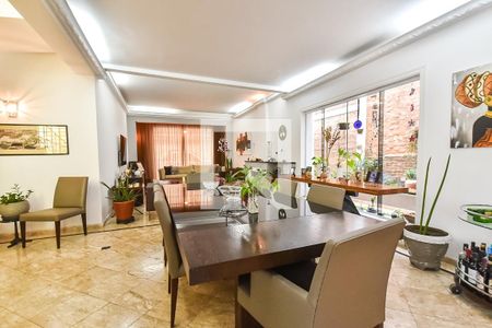 Casa para alugar com 3 quartos, 210m² em Vila Mariana, São Paulo