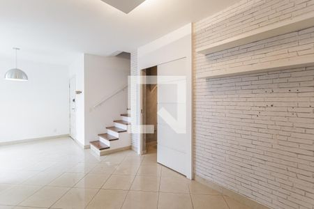 Sala de apartamento para alugar com 2 quartos, 74m² em Moema, São Paulo