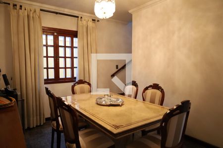 Casa à venda com 4 quartos, 170m² em Campo Grande, São Paulo
