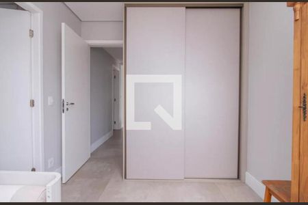 Apartamento à venda com 3 quartos, 128m² em Vila Firmiano Pinto, São Paulo