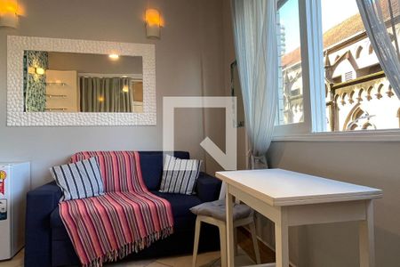 Sala de apartamento para alugar com 1 quarto, 30m² em Embaré, Santos