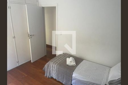 Quarto  de apartamento à venda com 4 quartos, 160m² em Santo Antônio, Belo Horizonte