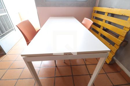 Sala de apartamento para alugar com 2 quartos, 60m² em Centro, Uberlândia