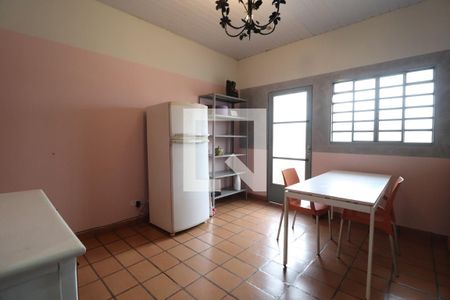 Sala de apartamento para alugar com 2 quartos, 60m² em Centro, Uberlândia