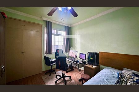 Quarto de apartamento à venda com 3 quartos, 101m² em Alto Barroca, Belo Horizonte