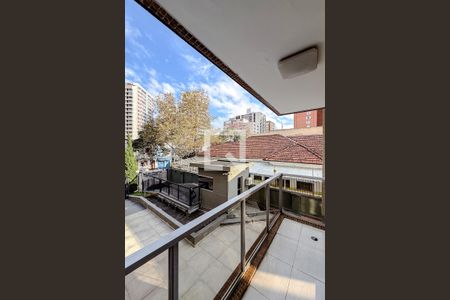 Varanda de apartamento à venda com 4 quartos, 205m² em Vila Mariana, São Paulo
