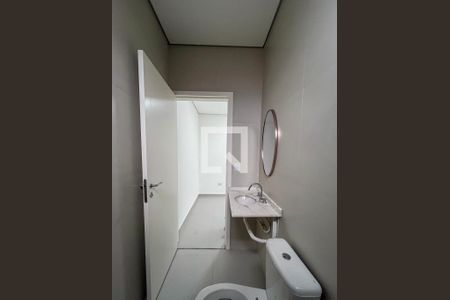 Banheiro de casa de condomínio para alugar com 2 quartos, 40m² em Cursino, São Paulo