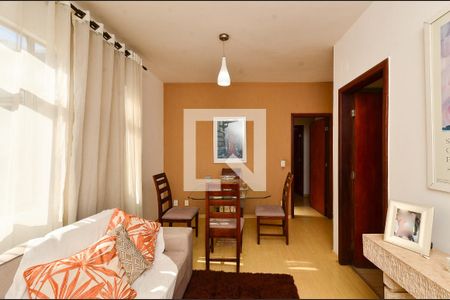 Sala de apartamento à venda com 3 quartos, 9572m² em Santa Efigênia, Belo Horizonte