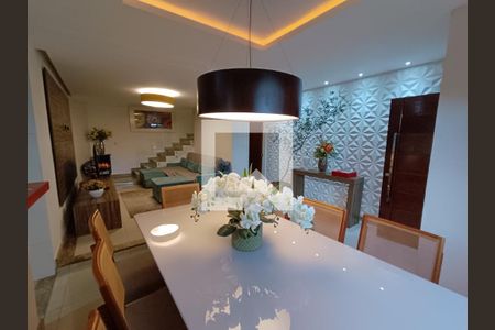 SALA de casa para alugar com 3 quartos, 220m² em Glória, Macaé