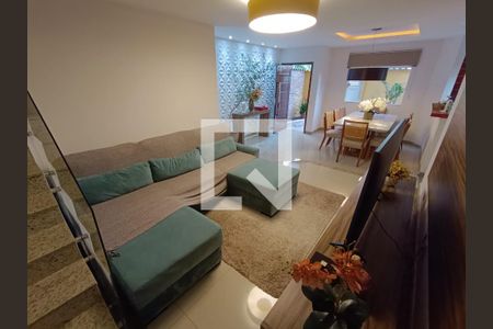 SALA de casa para alugar com 3 quartos, 220m² em Glória, Macaé