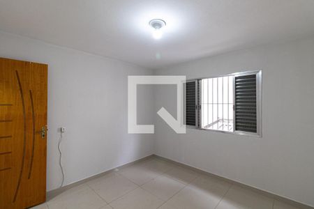 Quarto 2 de casa para alugar com 2 quartos, 52m² em Vila Rio Branco, São Paulo