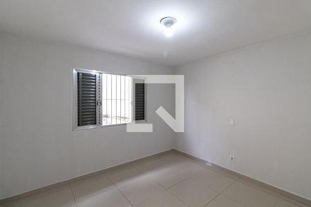 Quarto 2 de casa para alugar com 2 quartos, 52m² em Vila Rio Branco, São Paulo