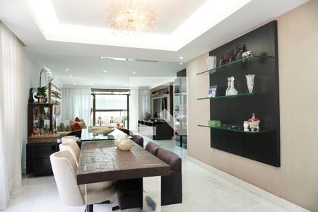 Sala  de apartamento à venda com 4 quartos, 240m² em Funcionários, Belo Horizonte