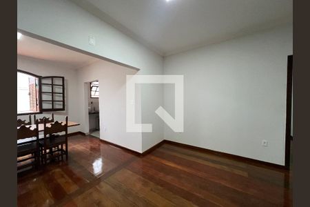 Sala de casa para alugar com 3 quartos, 83m² em Itapoã, Belo Horizonte