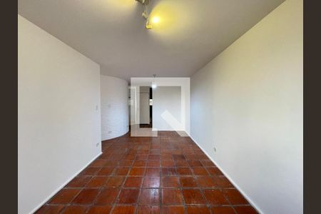 Sala de apartamento para alugar com 3 quartos, 84m² em Vila Pirajussara, São Paulo