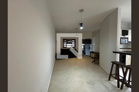 Sala de casa para alugar com 2 quartos, 200m² em Loteamento Villa Branca, Jacareí