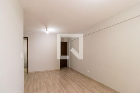 Sala de apartamento para alugar com 3 quartos, 56m² em Novo Mundo, Curitiba