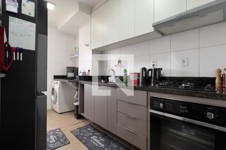 Cozinha e Área de Serviço de apartamento para alugar com 3 quartos, 69m² em Ponte Grande, Guarulhos