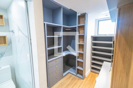 Closet de apartamento para alugar com 3 quartos, 120m² em Castelo, Belo Horizonte