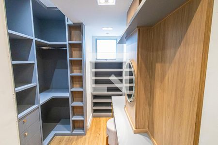 Closet de apartamento para alugar com 3 quartos, 120m² em Castelo, Belo Horizonte