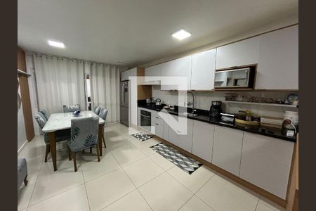 Cozinha de casa de condomínio para alugar com 2 quartos, 80m² em Distrito Industrial, Cachoeirinha