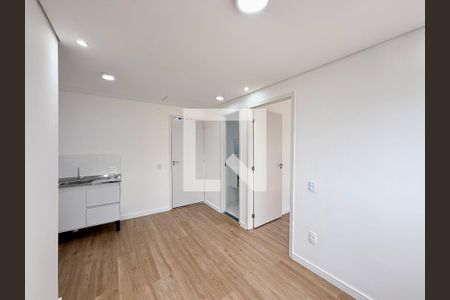 Sala de apartamento para alugar com 2 quartos, 36m² em Vila Suzana, São Paulo