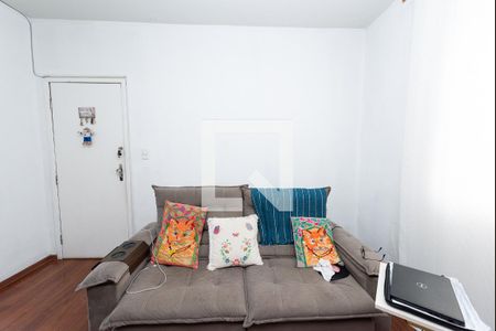 Sala de apartamento para alugar com 3 quartos, 50m² em Eldorado, Contagem