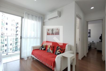 Sala de apartamento para alugar com 2 quartos, 48m² em Pechincha, Rio de Janeiro