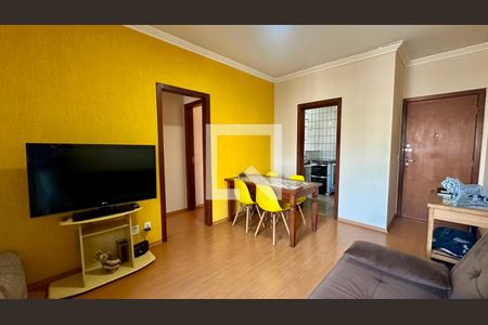 Sala  de apartamento à venda com 3 quartos, 75m² em Nova Suíça, Belo Horizonte