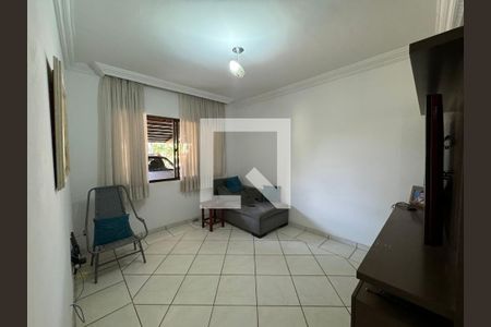 Sala de casa de condomínio à venda com 3 quartos, 160m² em Vila Jardim Vitoria, Goiânia