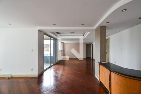Sala Ambientes de apartamento para alugar com 3 quartos, 200m² em Santo Agostinho, Belo Horizonte
