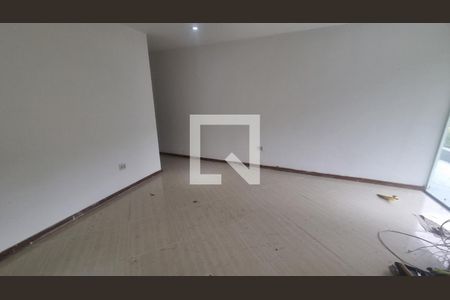 Sala de casa de condomínio à venda com 3 quartos, 150m² em Vargem Grande, Rio de Janeiro