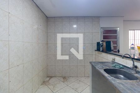 Cozinha de casa para alugar com 2 quartos, 50m² em Jardim Sao Roberto, São Paulo