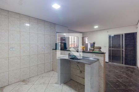 Cozinha de casa para alugar com 2 quartos, 50m² em Jardim Sao Roberto, São Paulo