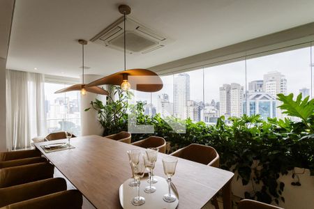 Sala de apartamento à venda com 2 quartos, 157m² em Itaim Bibi, São Paulo