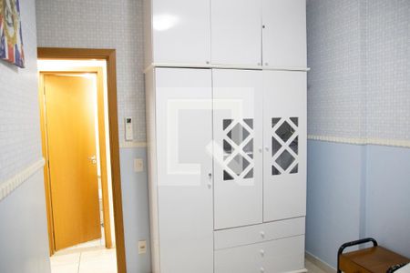 Quarto 01 de apartamento à venda com 3 quartos, 78m² em Jardim Goiás, Goiânia