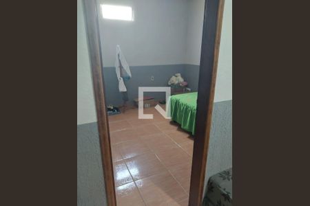 Quarto de casa à venda com 3 quartos, 150m² em Jardim Alvorada (Justinopolis), Contagem