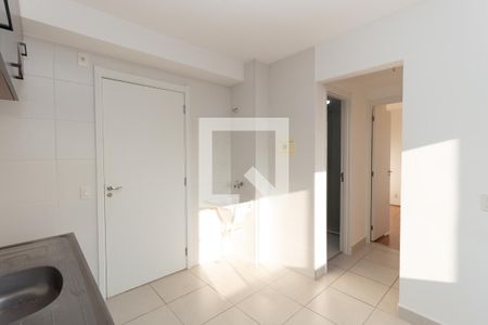 Sala/Cozinha de apartamento à venda com 2 quartos, 32m² em Vila Nova Curuca, São Paulo