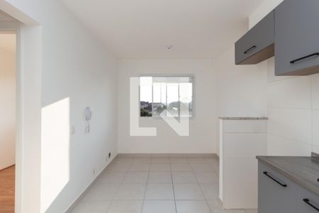 Sala/Cozinha de apartamento à venda com 2 quartos, 32m² em Vila Nova Curuca, São Paulo