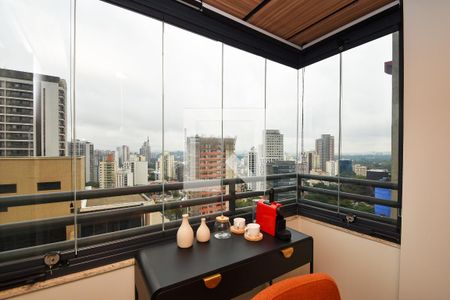 Sala de jantar varanda de apartamento para alugar com 1 quarto, 44m² em Pinheiros, São Paulo