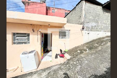 Quintal / Àrea de serviço de casa à venda com 3 quartos, 145m² em Vila Teresinha, São Paulo