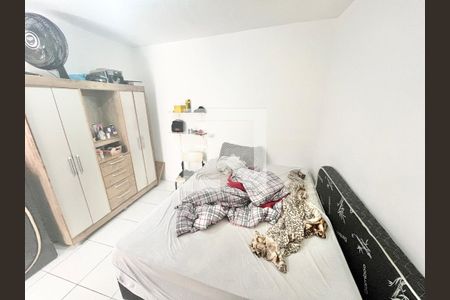 Sala/Quarto de casa à venda com 3 quartos, 145m² em Vila Teresinha, São Paulo