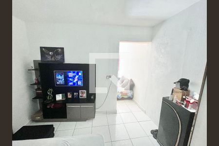 Sala/Quarto de casa à venda com 3 quartos, 145m² em Vila Teresinha, São Paulo