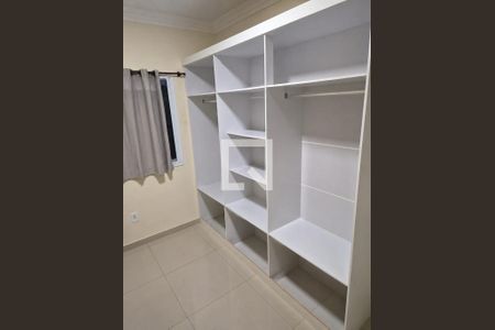 Quarto de apartamento para alugar com 2 quartos, 69m² em Parque Senhor do Bonfim, Taubaté