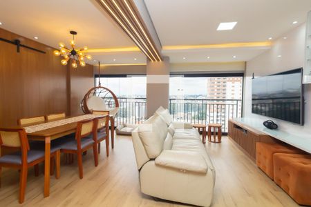 Sala de apartamento à venda com 3 quartos, 76m² em Itaquera, São Paulo