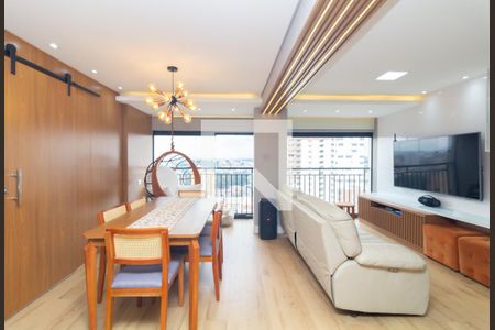 Sala de apartamento à venda com 3 quartos, 76m² em Itaquera, São Paulo