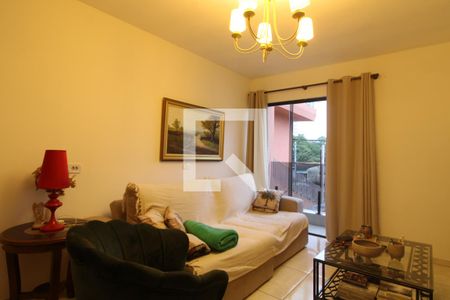 sala de casa à venda com 3 quartos, 120m² em Vila Nhocuné, São Paulo