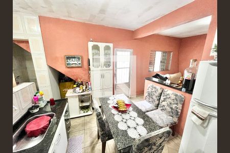 Cozinha de casa à venda com 4 quartos, 80m² em Jardim Santa Cruz (zona Norte), São Paulo